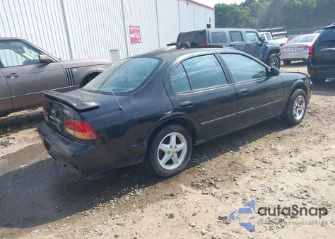 1997 Nissan Maxima Gle/Gxe/Se z USA, uszkodzony, nr VIN JN1CA21D4VM517036